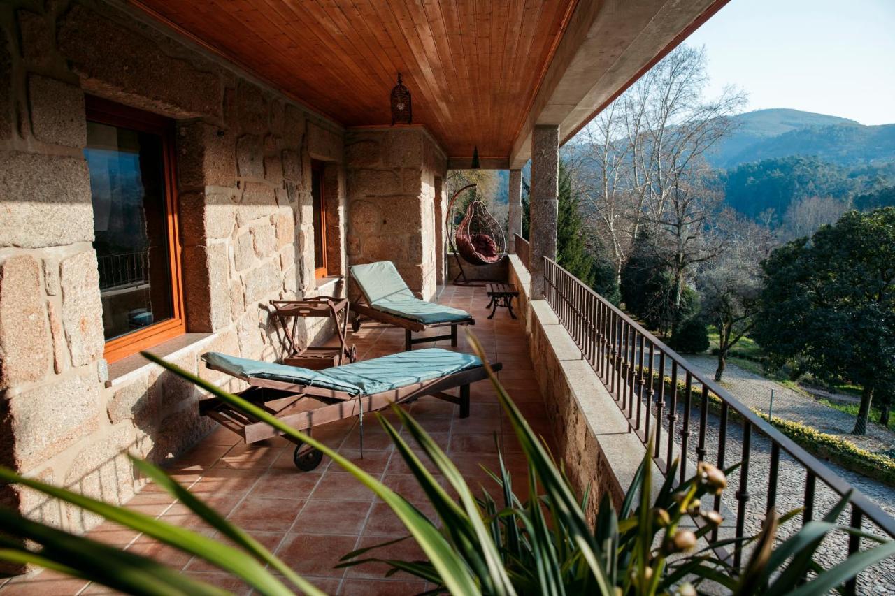 Casa Das Flores Amares Eksteriør bilde